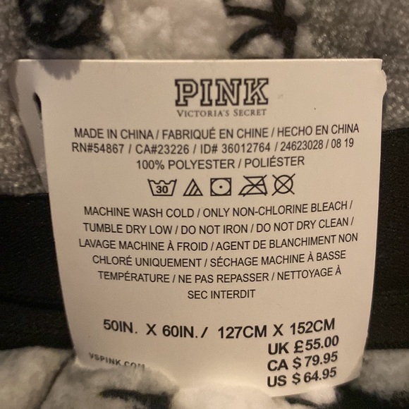 Pink blanket (GRL Power ) - Picture 4 of 4